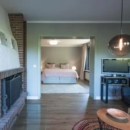 Charming And Cozy Holiday With A Fireplace * Aventoft