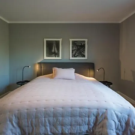 Charming And Cozy Holiday With A Fireplace Aventoft